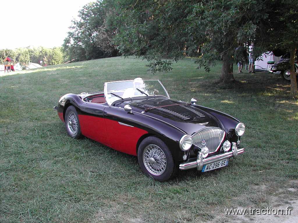 2014_Madine (6).JPG - 29ème Retro Meus'Auto au Lac de Madine, le gîte, Austin Healey